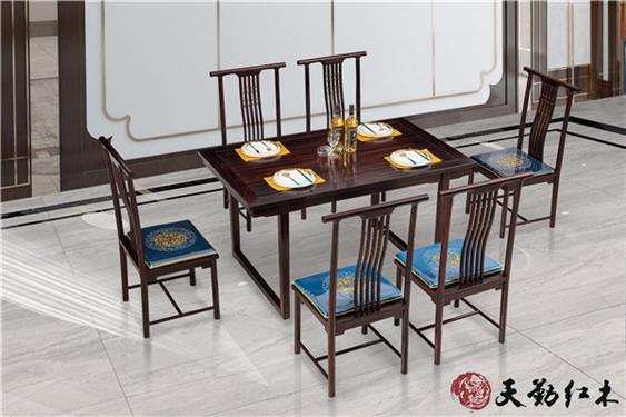 天勤红木 材质：条纹乌木 韵江南餐桌椅系列